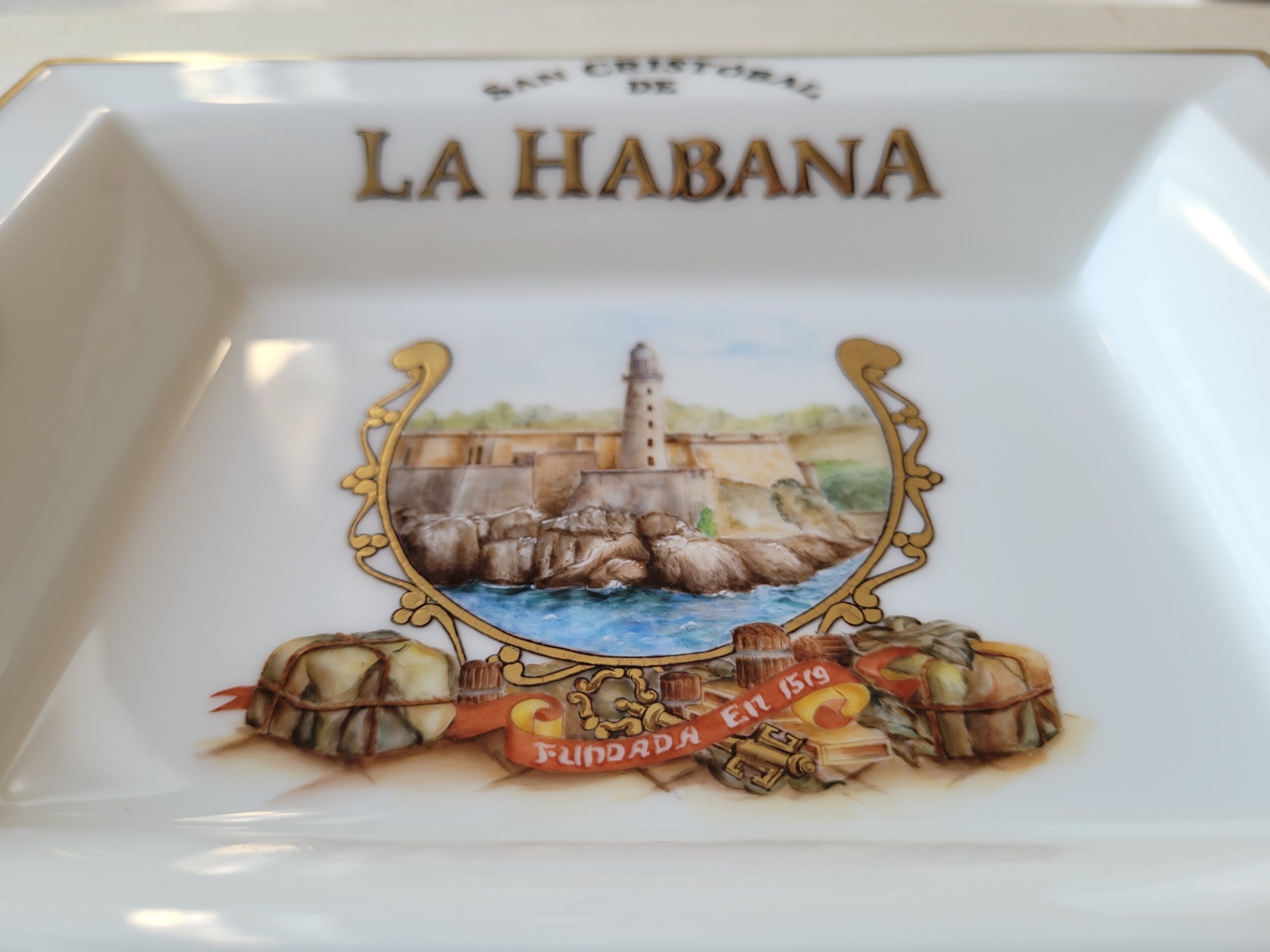 luxury cigar ashtray